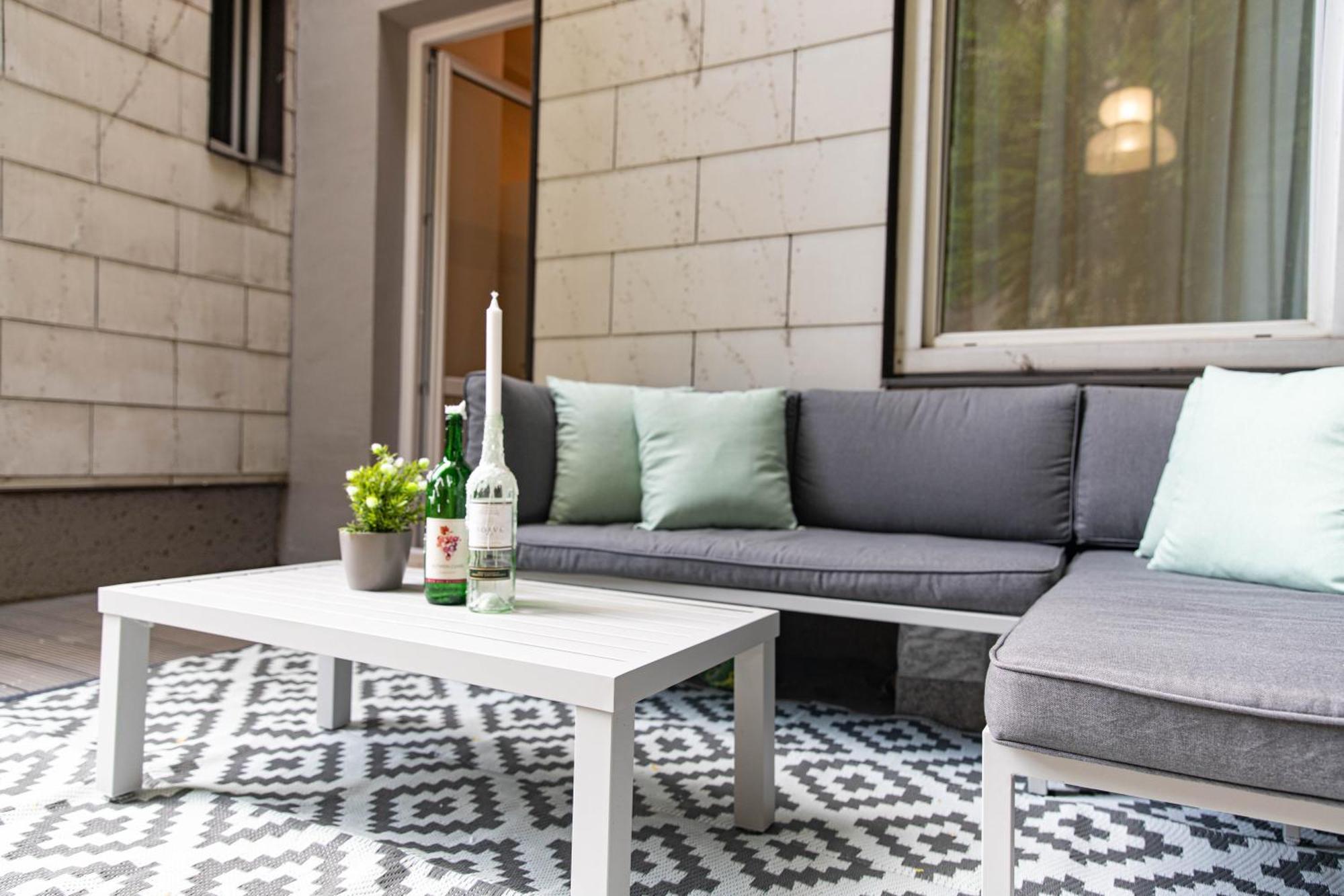 Spacious Apartment, 3 Min To U1 Reumannplatz Wien Eksteriør bilde